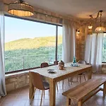 Villa Agia Sofia ένα υπέροχο καταφύγιο στο βουνό