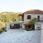 Agia Sofia ένα υπέροχο καταφύγιο στο βουνό Villa Agia Sofia (Arcadia)