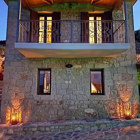 Agia Sofia ένα υπέροχο καταφύγιο στο βουνό Вилла *