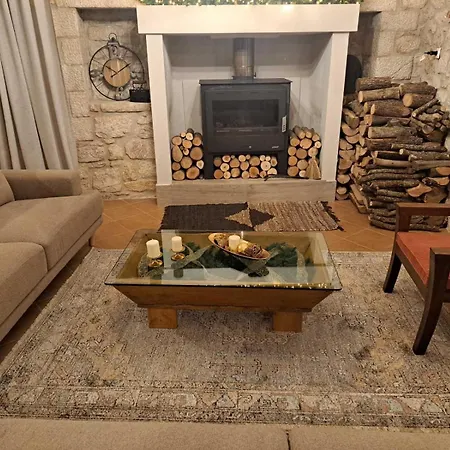 Villa Agia Sofia ένα υπέροχο καταφύγιο στο βουνό *