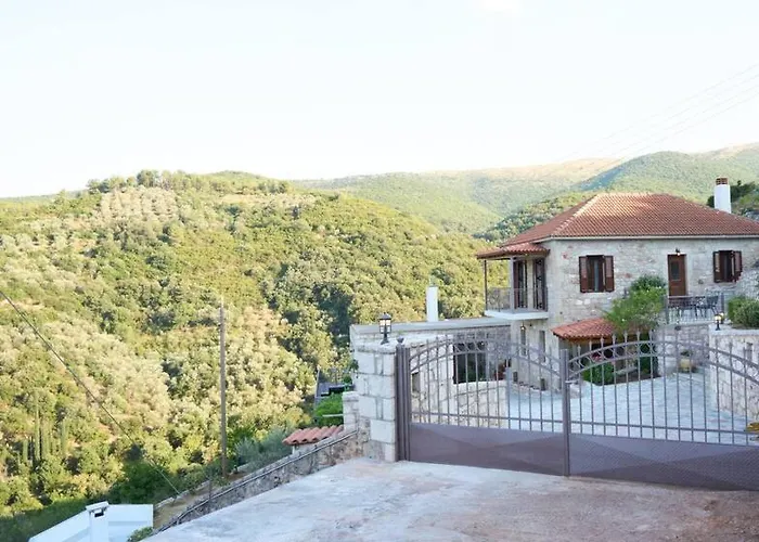 Villa Agia Sofia ένα υπέροχο καταφύγιο στο βουνό *