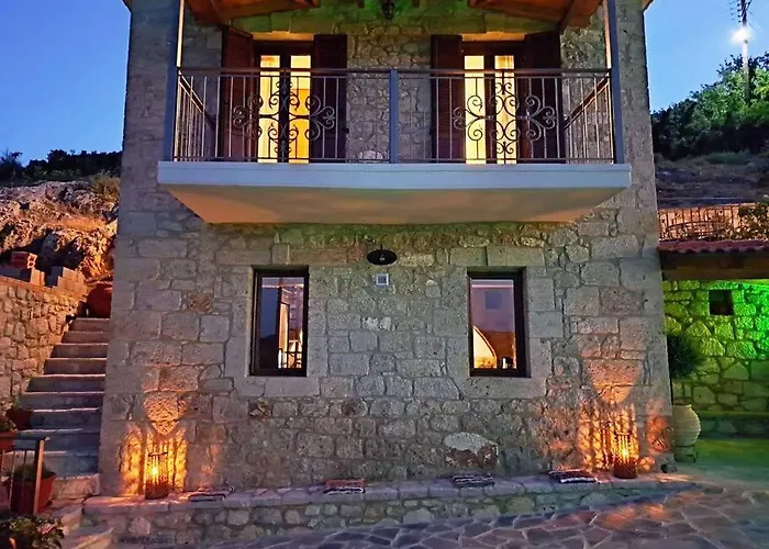 Villa Agia Sofia ένα υπέροχο καταφύγιο στο βουνό Βίλα *