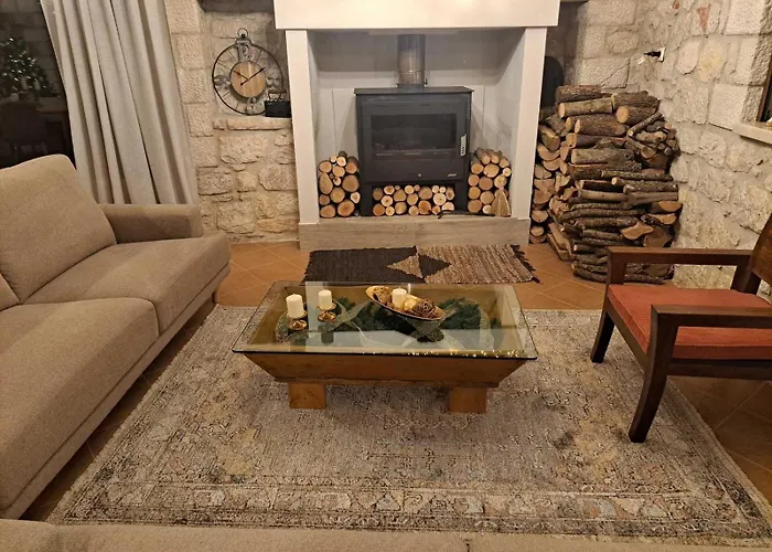 Villa Agia Sofia ένα υπέροχο καταφύγιο στο βουνό *