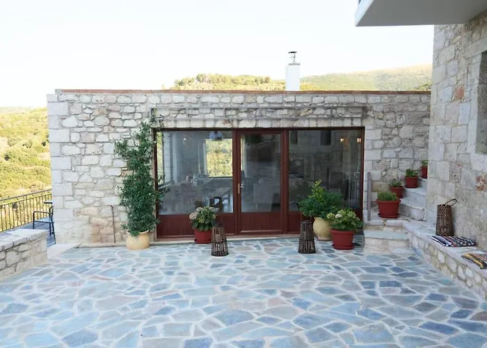 Villa Agia Sofia ένα υπέροχο καταφύγιο στο βουνό Βίλα